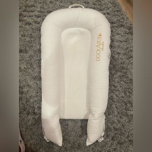 Doc a tot Deluxe+ Pristine White